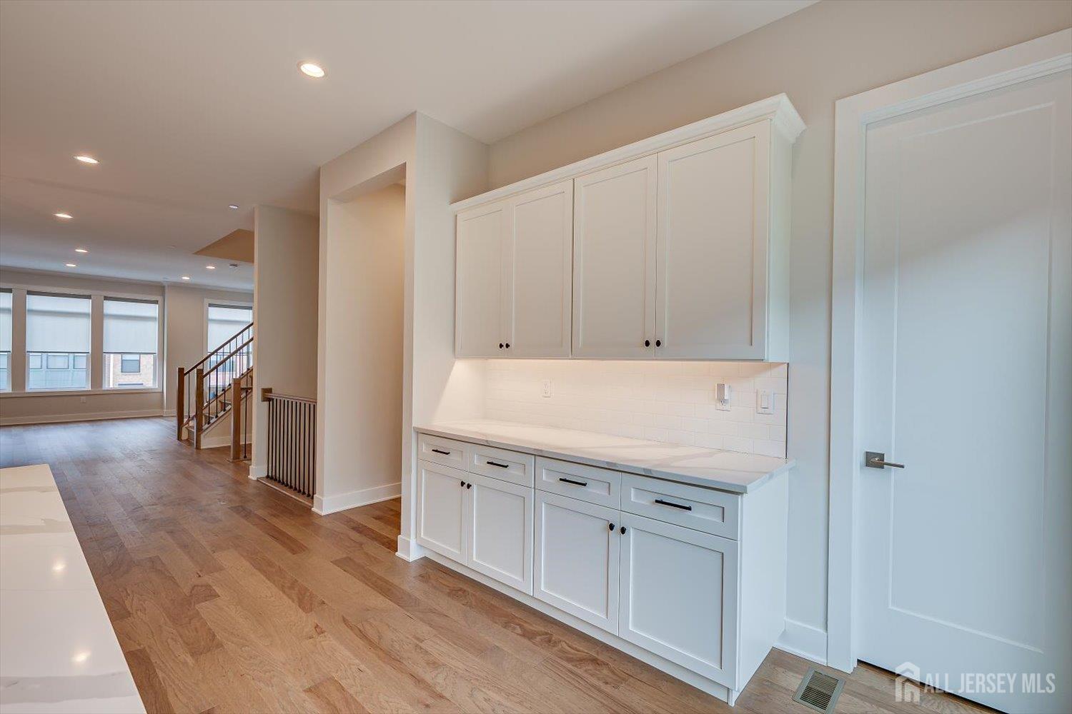 16 Valiant Court Middletown NJ 07748