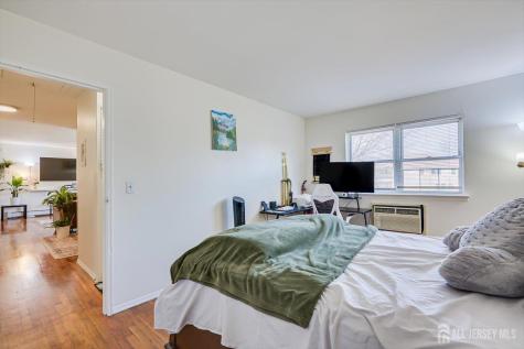 55 Gill Lane Iselin NJ 08830