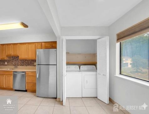 48 Ellen Heath Dr Drive Matawan NJ 07747