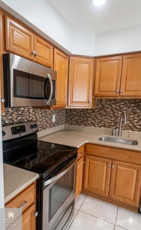48 Ellen Heath Dr Drive Matawan NJ 07747