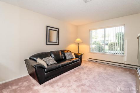616-A Lemington Plaza Monroe NJ 08831
