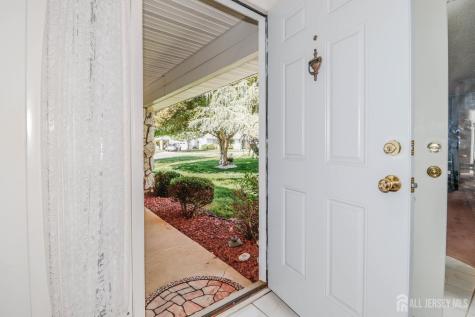 616-A Lemington Plaza Monroe NJ 08831