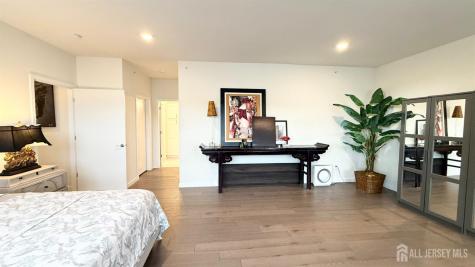 542 Lorhan Drive Piscataway NJ 08854