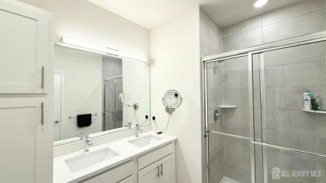 542 Lorhan Drive Piscataway NJ 08854