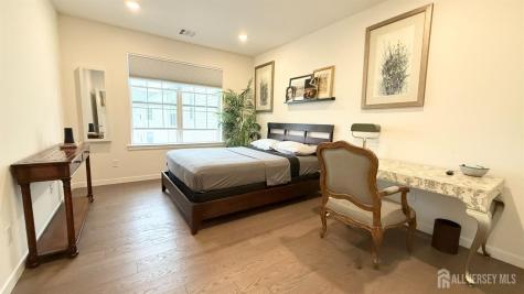 542 Lorhan Drive Piscataway NJ 08854