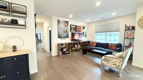 542 Lorhan Drive Piscataway NJ 08854