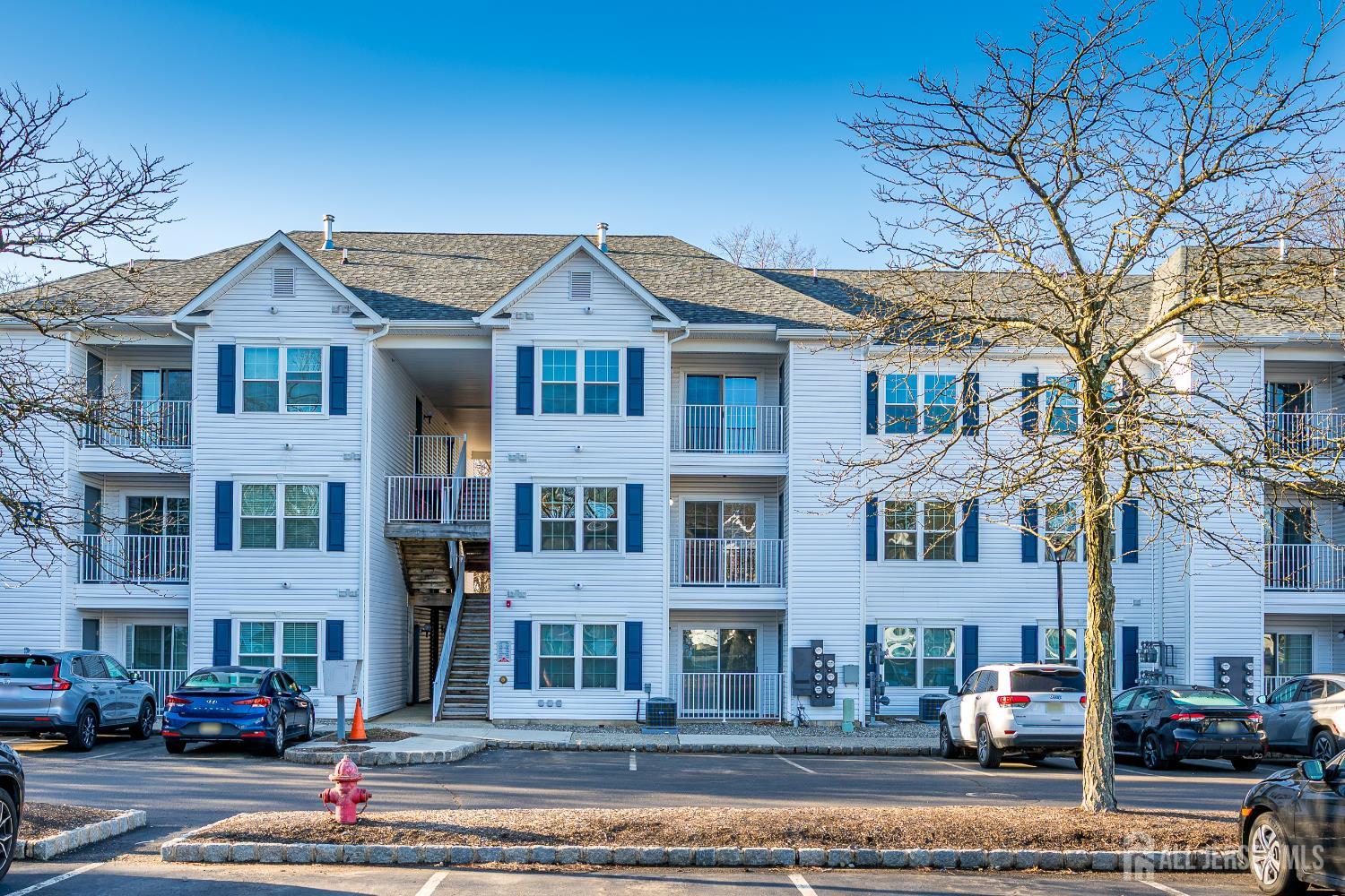 1233 Waterford Drive Edison NJ 08817