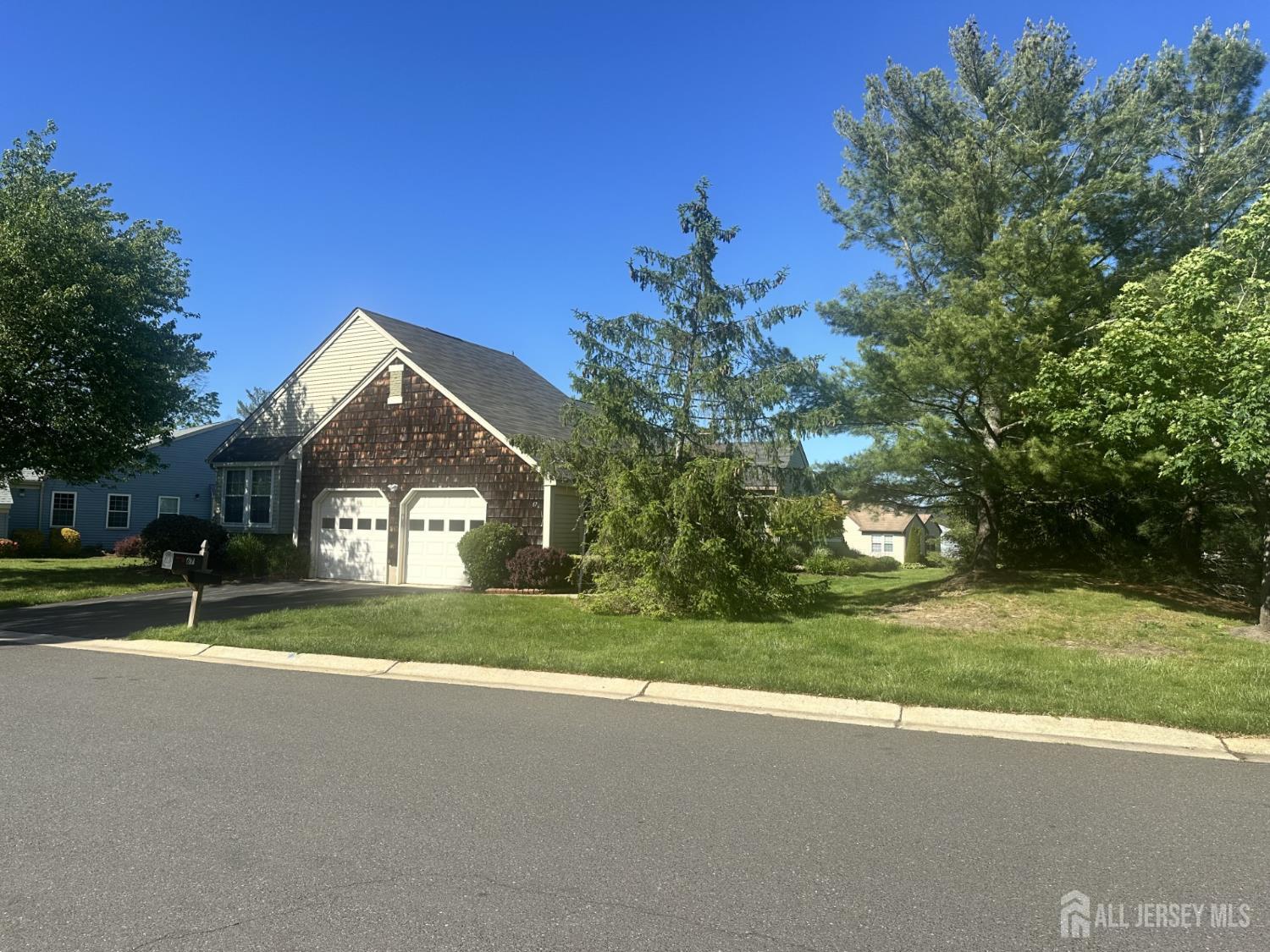 67 Yorkshire Drive Monroe NJ 08831
