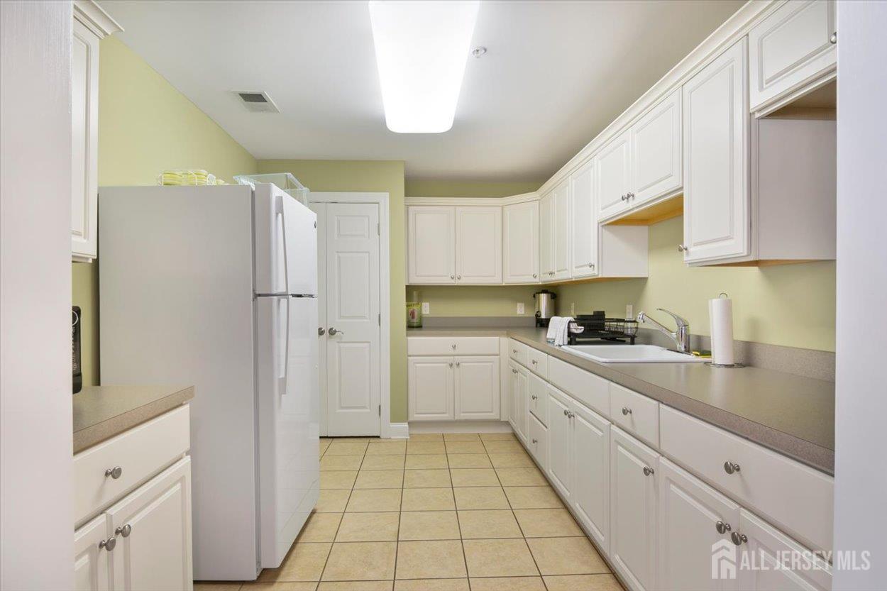 111 Liddle Avenue Edison NJ 08837
