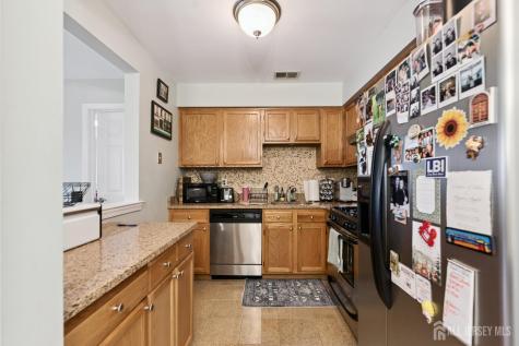 1634 Waterford Drive Edison NJ 08820