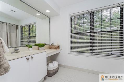 612 Chester Court Helmetta NJ 08828