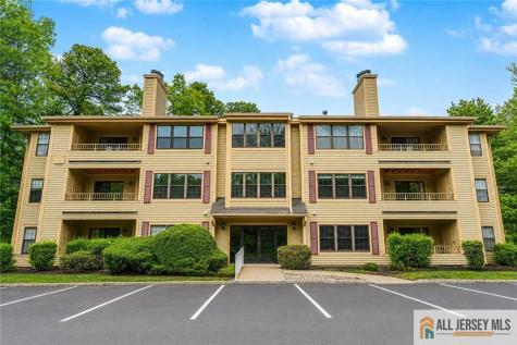 612 Chester Court Helmetta NJ 08828