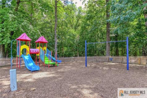 612 Chester Court Helmetta NJ 08828