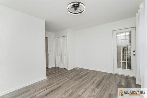 612 Chester Court Helmetta NJ 08828
