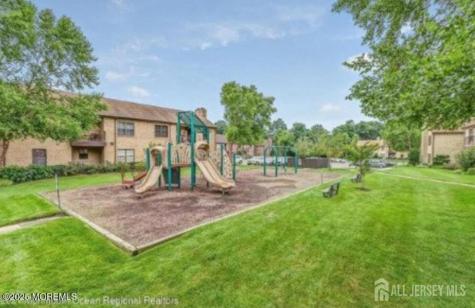 315 Wellington Place Aberdeen NJ 07747