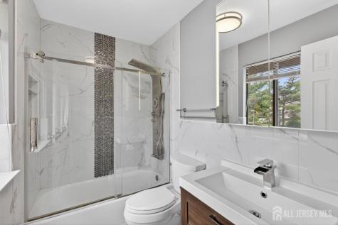 241 Hampshire Drive Plainsboro NJ 08536
