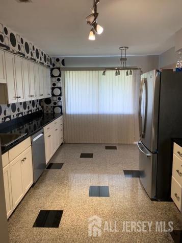 1702 Edison Glen Terrace Edison NJ 08837