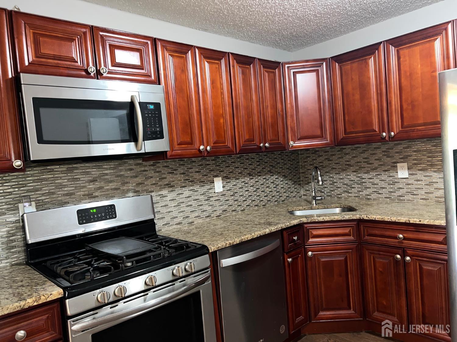 478 Witney Court North Brunswick NJ 08902
