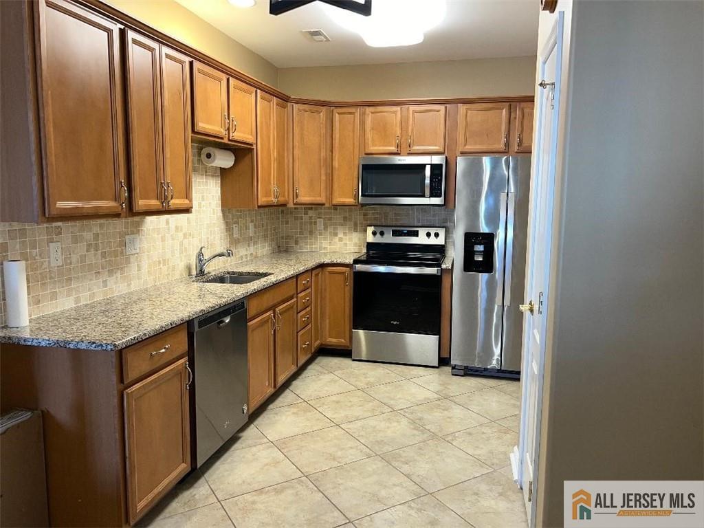 2206 Ambassador Court Franklin NJ 08873