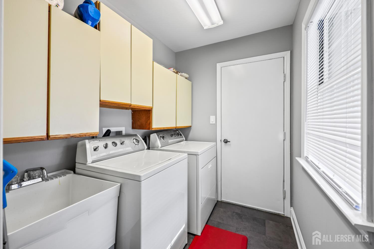 37 Canterbury Drive Monroe NJ 08831