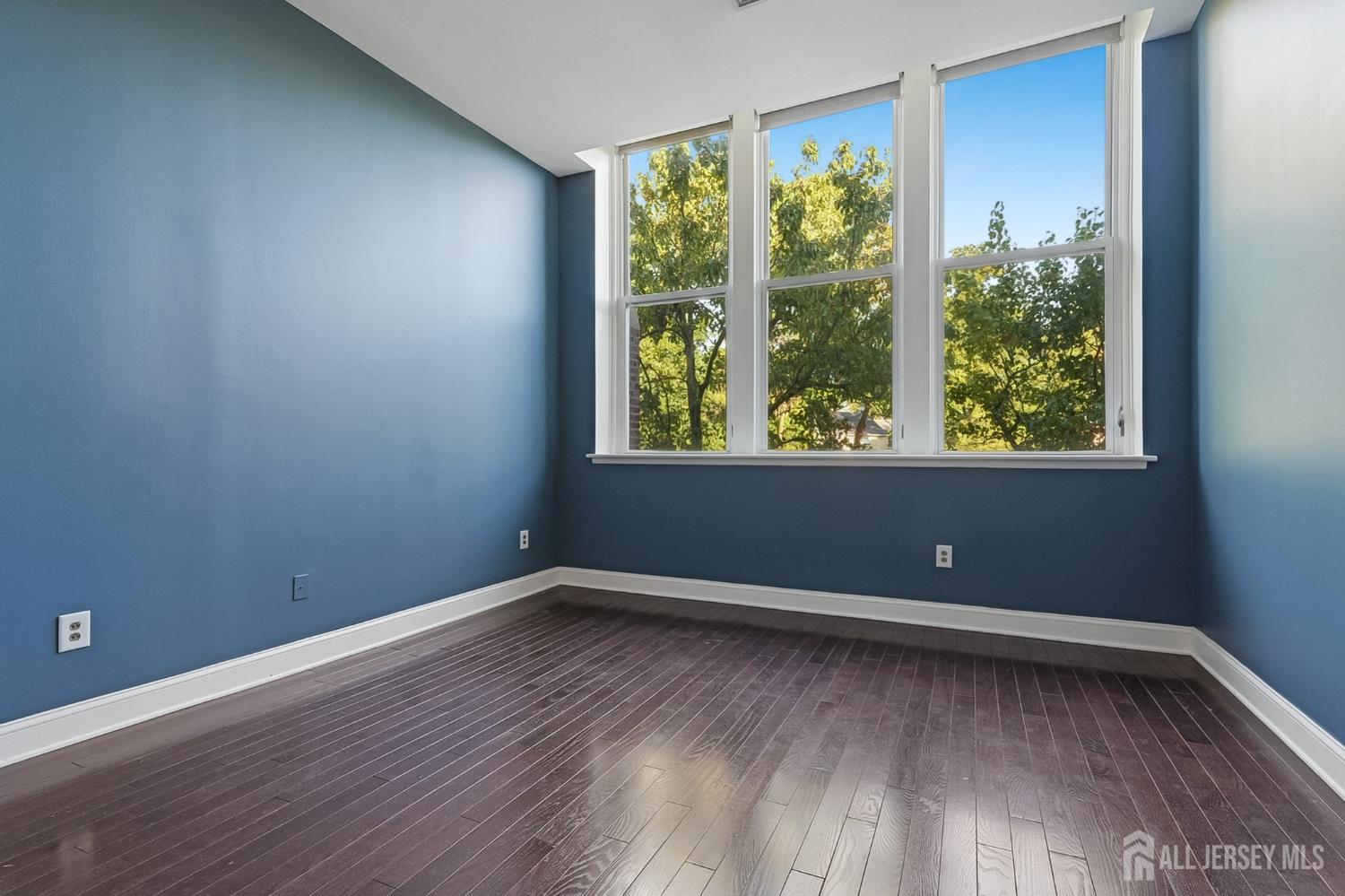 201 S 2nd Avenue Highland Park NJ 08904