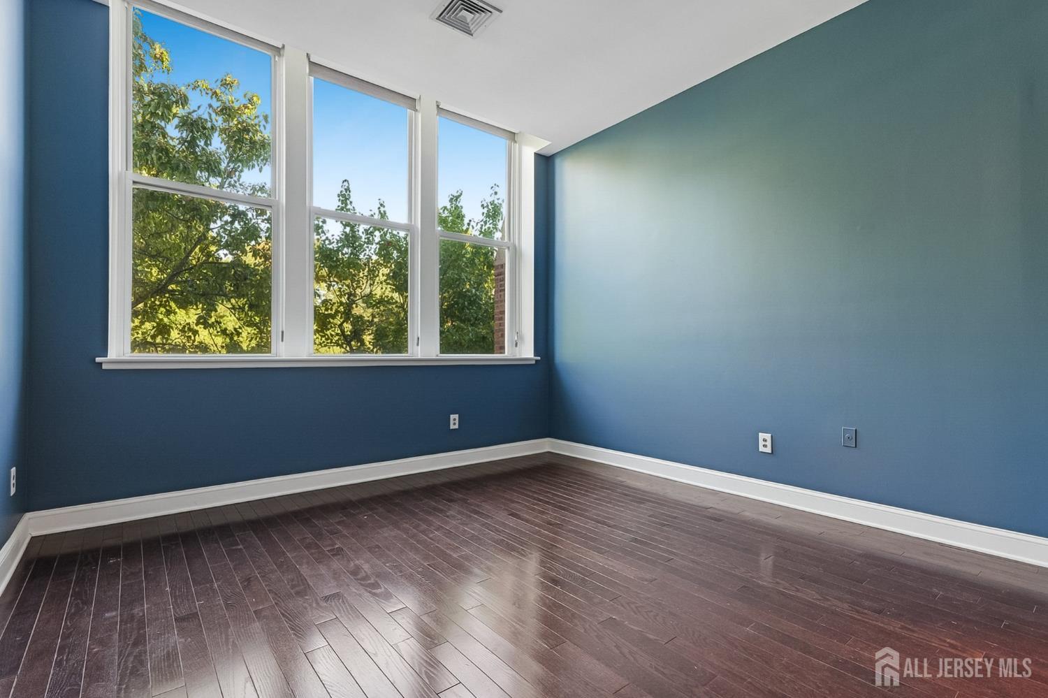 201 S 2nd Avenue Highland Park NJ 08904
