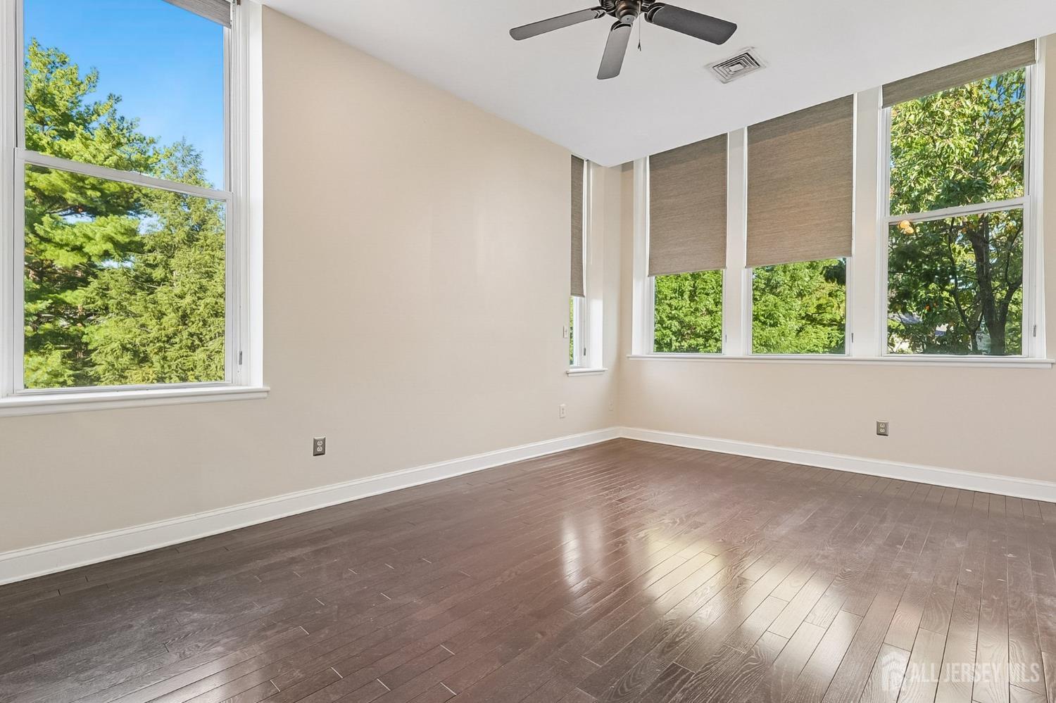201 S 2nd Avenue Highland Park NJ 08904