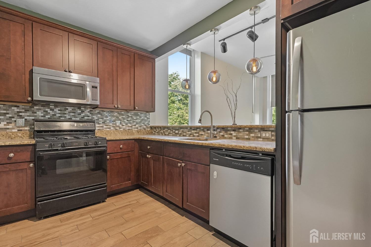 201 S 2nd Avenue Highland Park NJ 08904