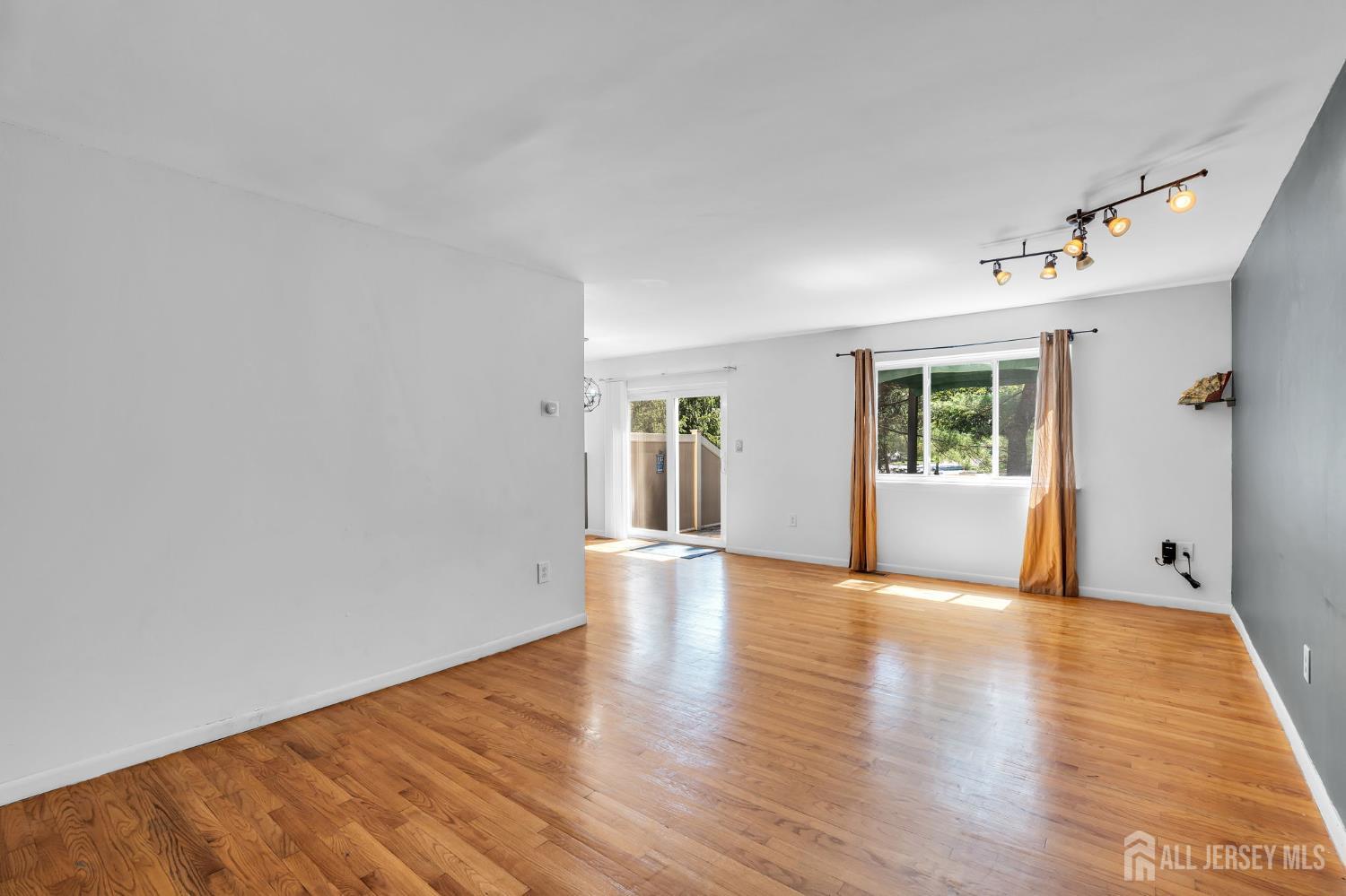 168 Thoreau Drive Plainsboro NJ 08536