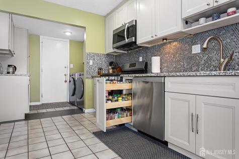524 Westgate Drive Edison NJ 08820