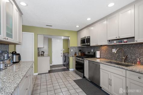 524 Westgate Drive Edison NJ 08820