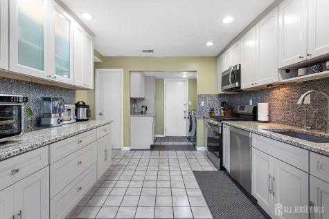 524 Westgate Drive Edison NJ 08820