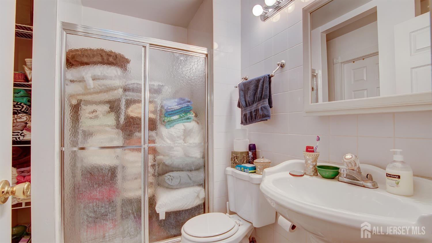 86 Arrowood Road Manalapan NJ 07726
