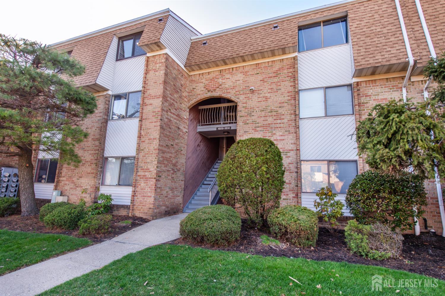 1614 Edison Glen Terrace Edison NJ 08837