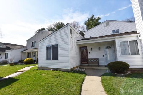 34 Woodmere Court Freehold NJ 07728