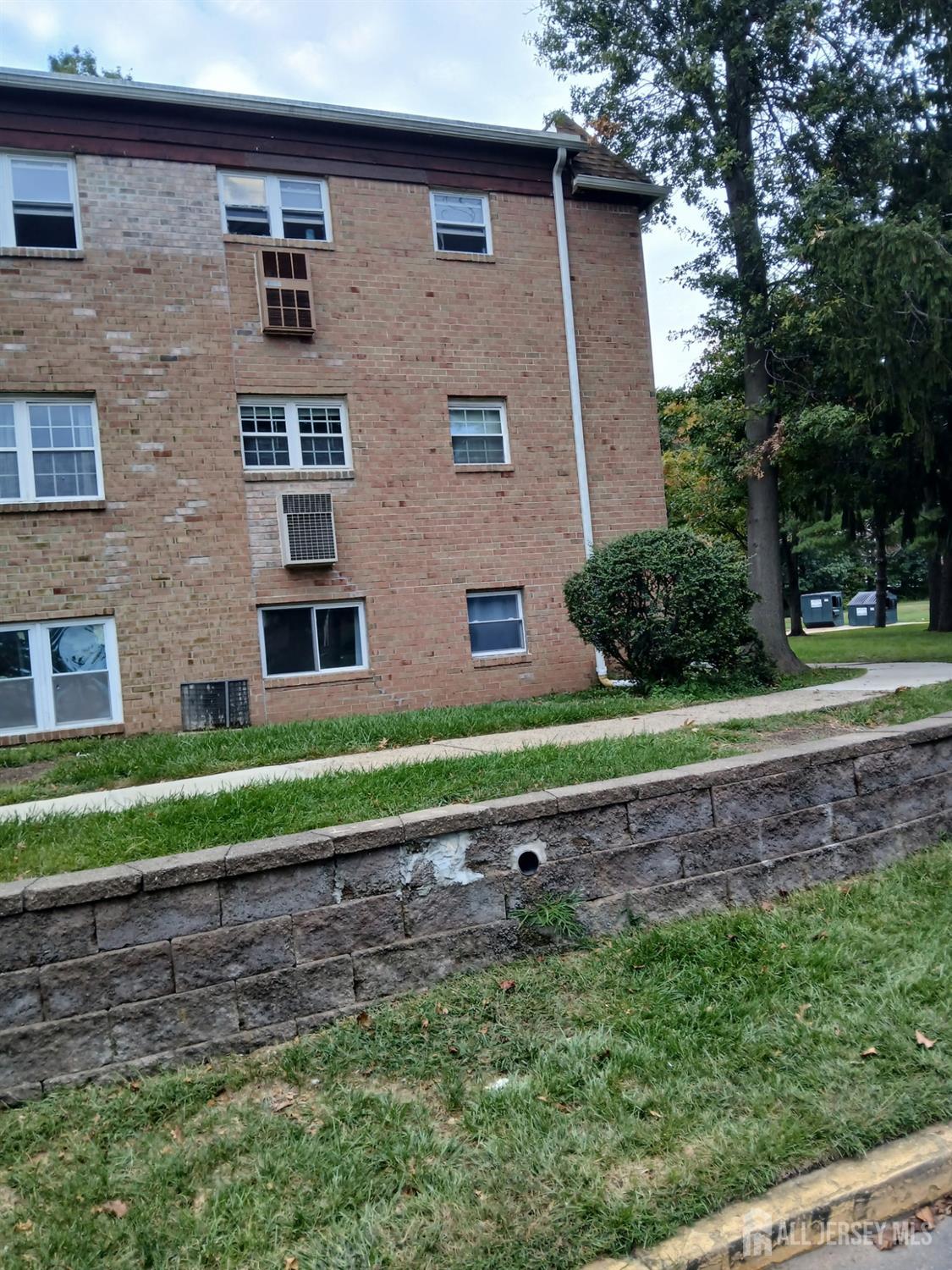 274 College Drive Edison NJ 08817