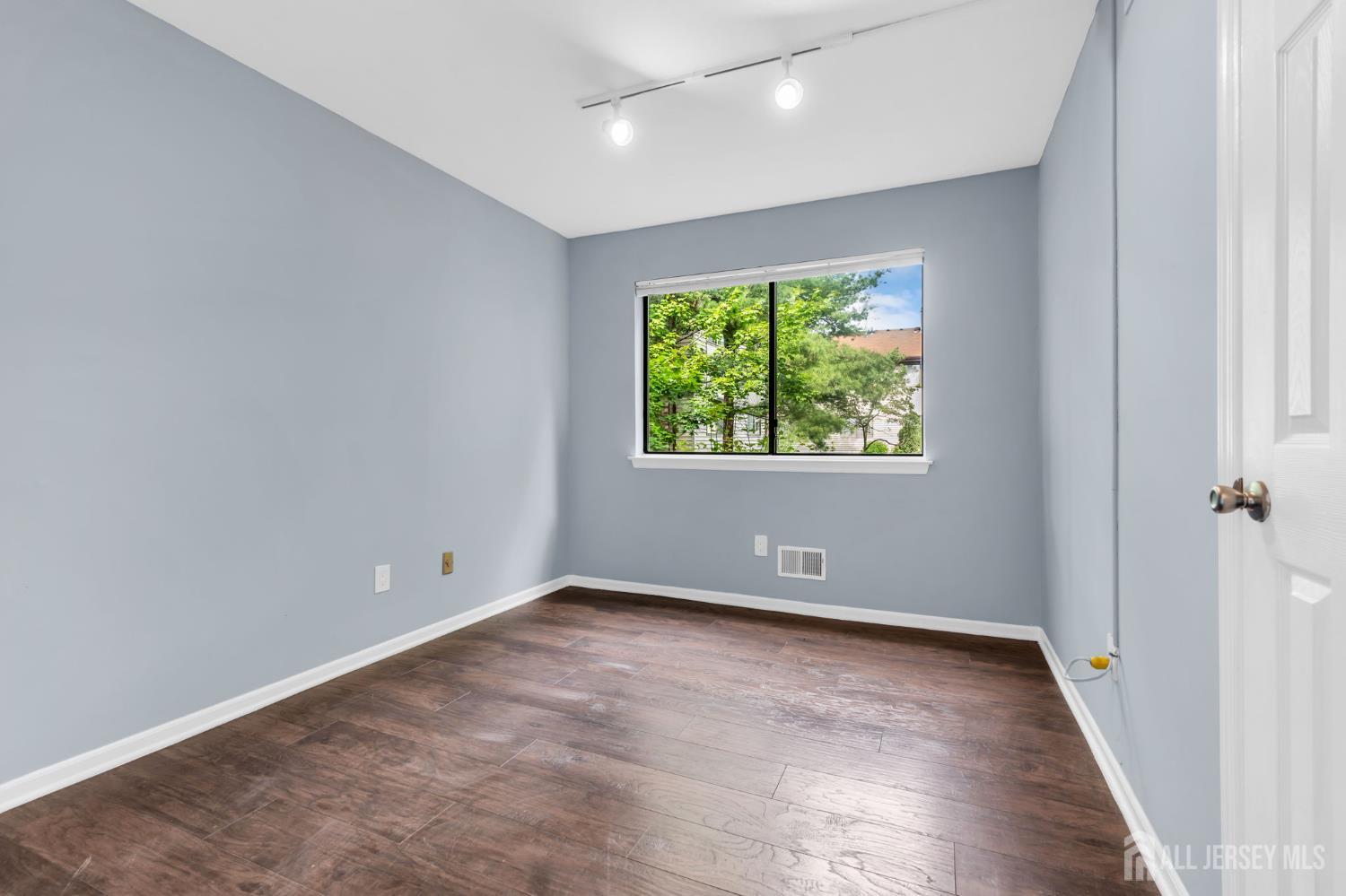 4103 Birchwood Court North Brunswick NJ 08902