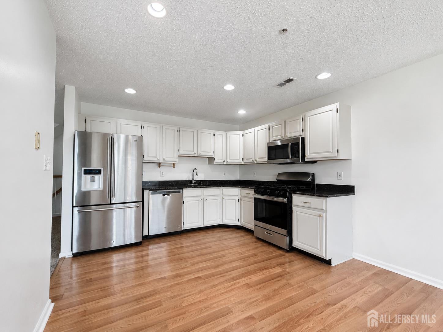 151-151 Prestwick Way Edison NJ 08820