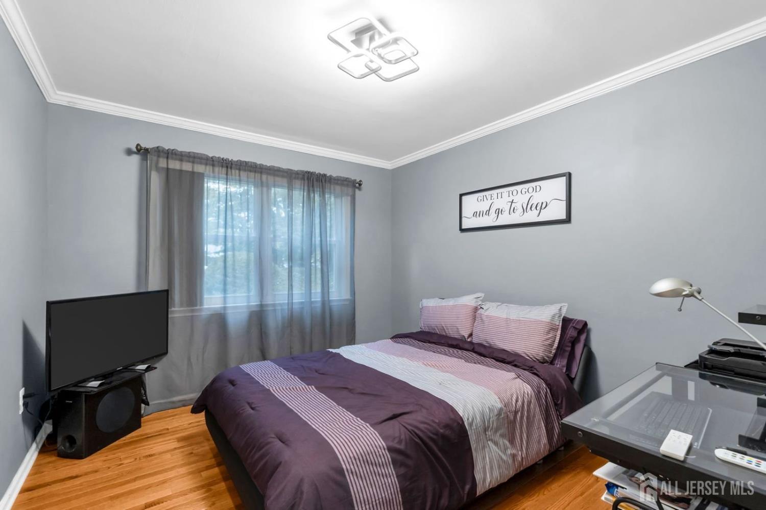 402 Silver Court Hamilton NJ 08690