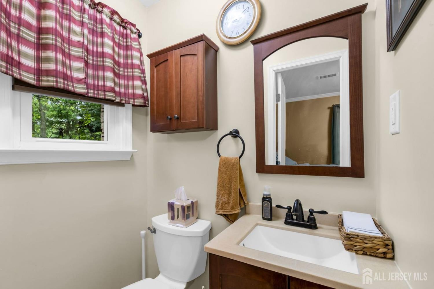 402 Silver Court Hamilton NJ 08690