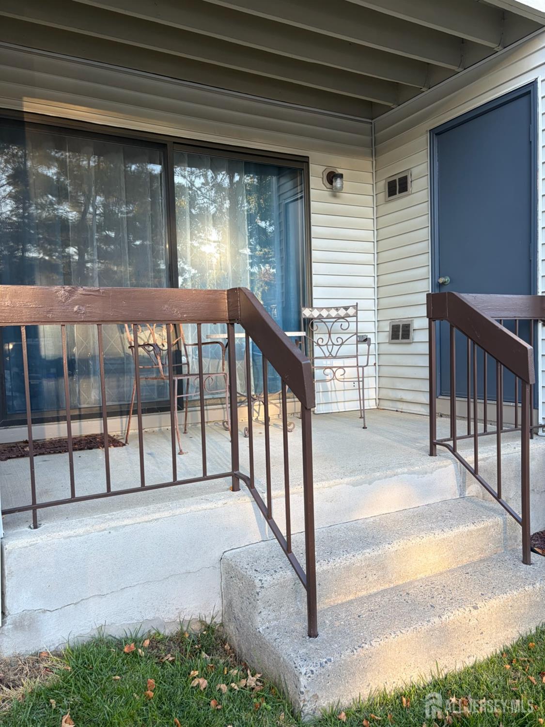 2901 Lighthouse Lane Parlin NJ 08859