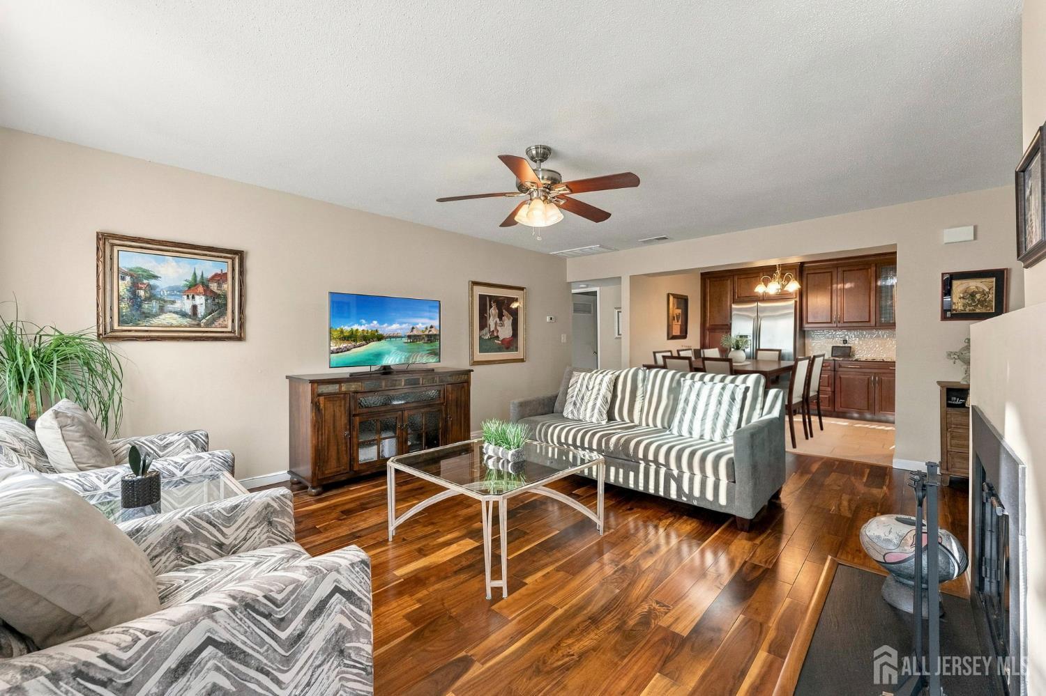 14 Deerberry Lane South Brunswick NJ 08852