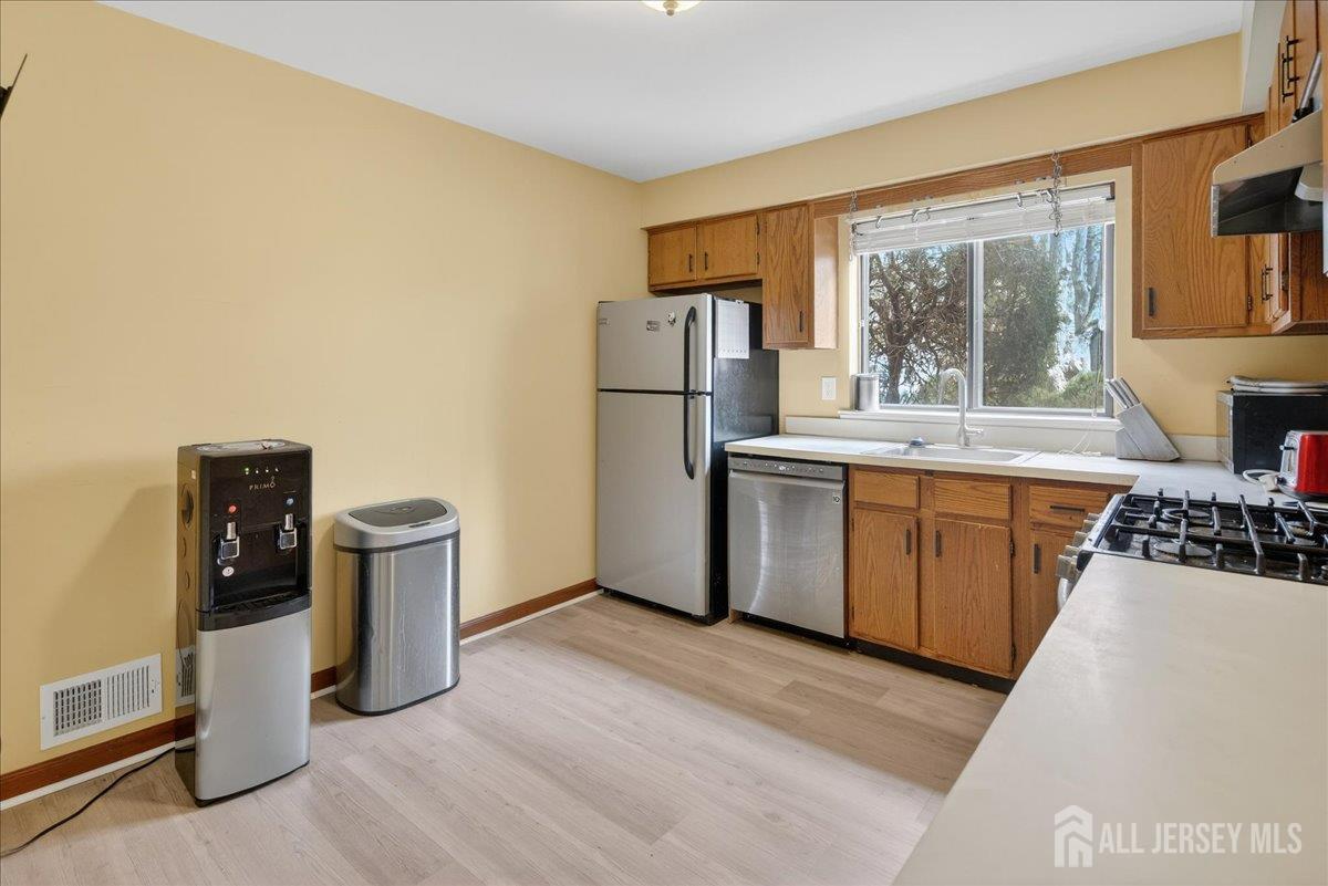 2312 Old Stone Mill Drive East Windsor NJ 08512