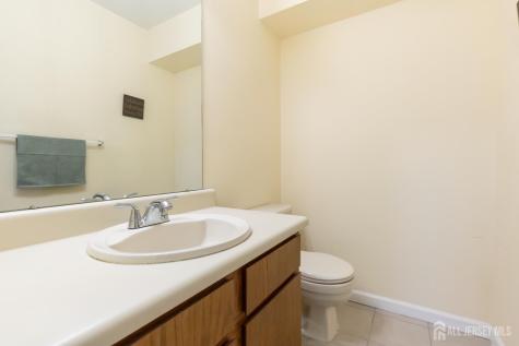43 Lantern Lane Sayreville NJ 08872