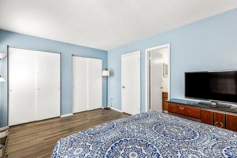 43 Lantern Lane Sayreville NJ 08872