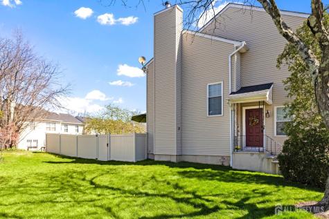 43 Lantern Lane Sayreville NJ 08872