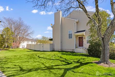 43 Lantern Lane Sayreville NJ 08872