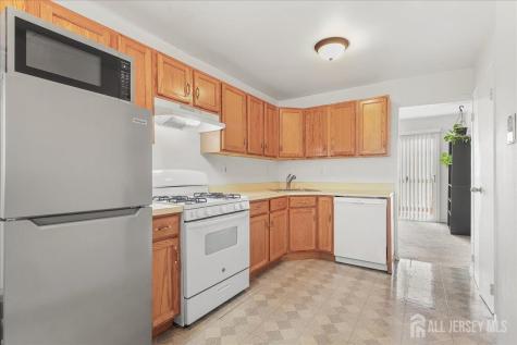 7 Lake Avenue East Brunswick NJ 08816