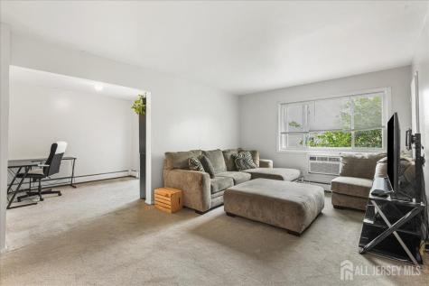 7 Lake Avenue East Brunswick NJ 08816