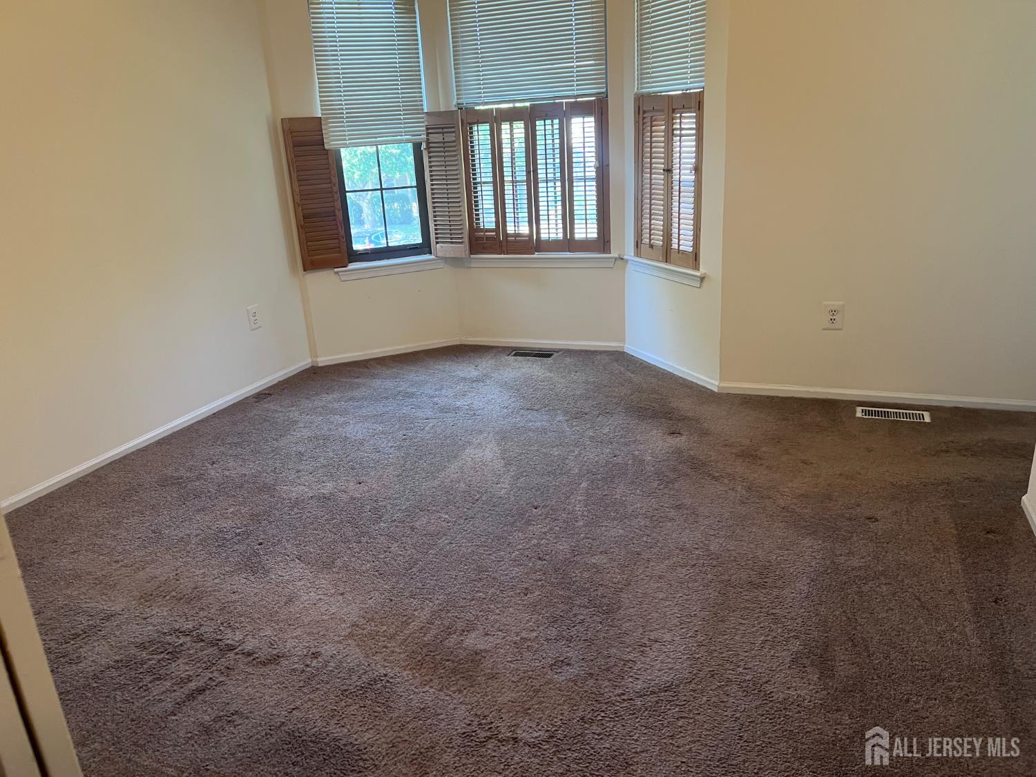 2 Chadwick Court Robbinsville NJ 08691